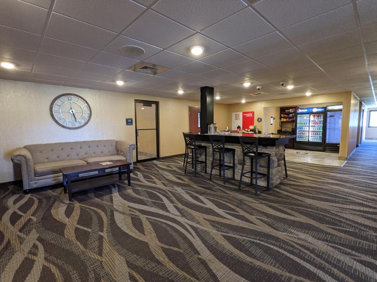 Cobblestone Inn & Suites - Merrill Экстерьер фото